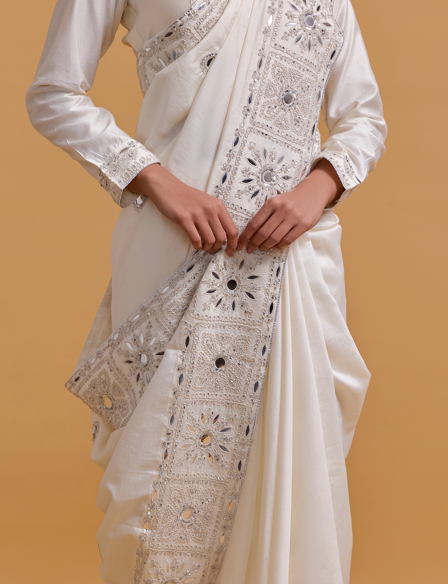 Zeenat Offwhite Saree