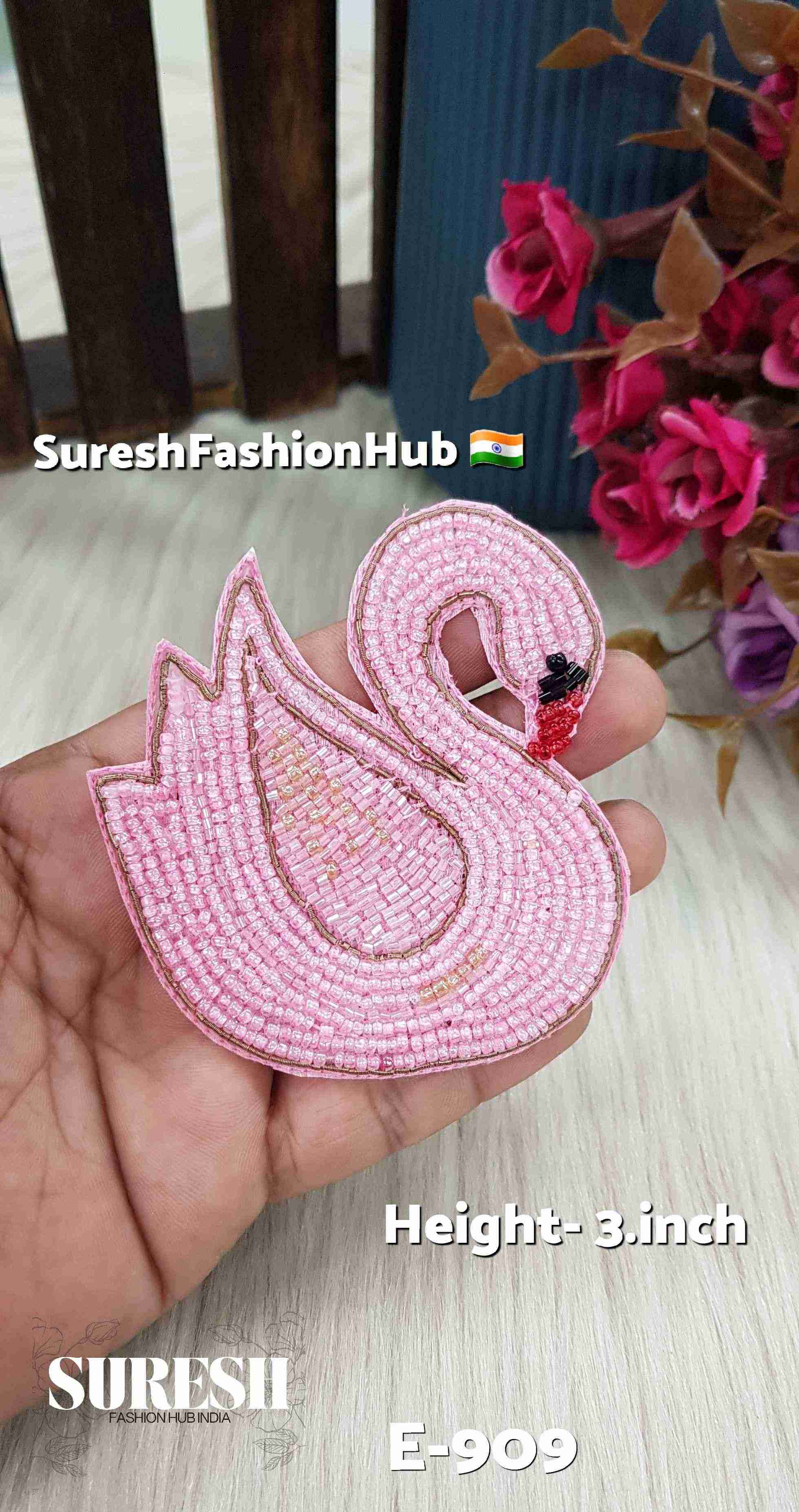 Baby Pink Right Facing Swan Patch – E-909