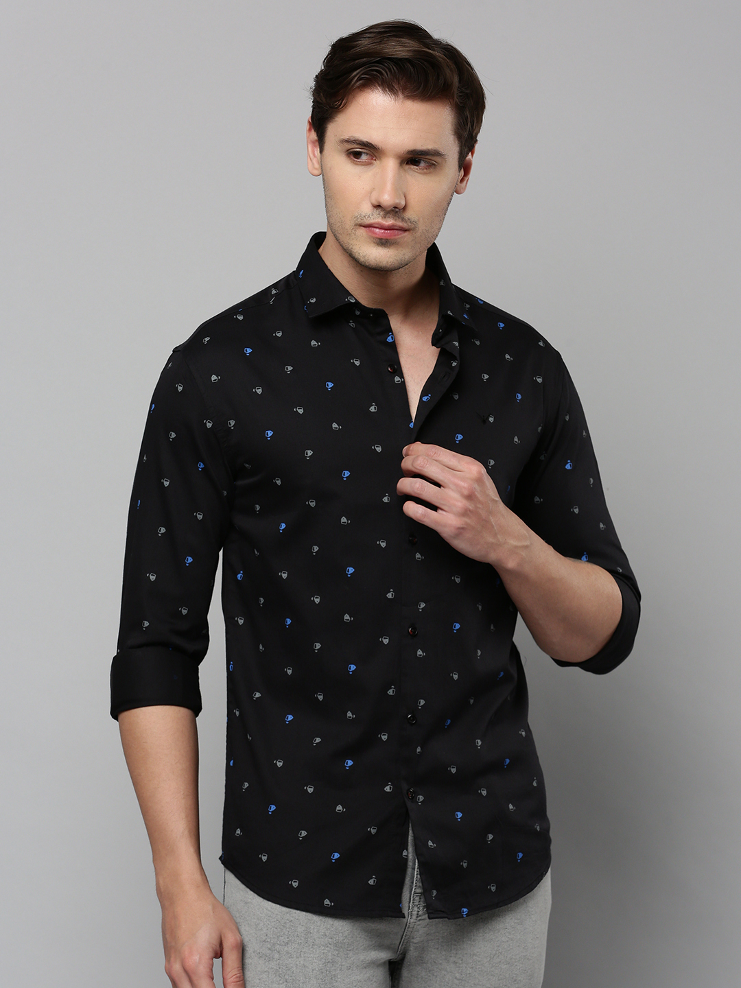 SHOWOFF Men's Spread Collar Long Sleeves Printed Black Shirt