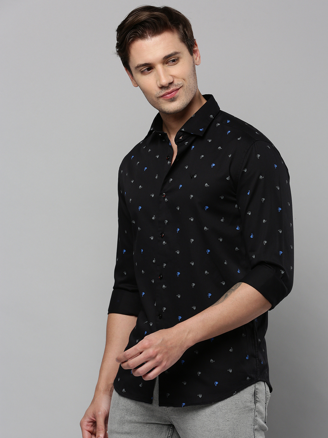 SHOWOFF Men's Spread Collar Long Sleeves Printed Black Shirt