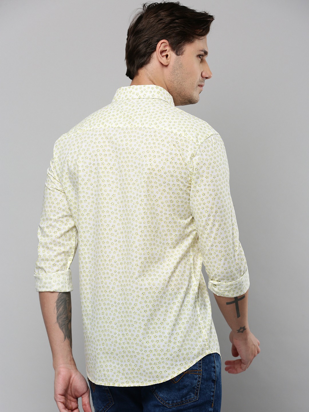 SHOWOFF Men's Spread Collar Long Sleeves Printed White Shirt