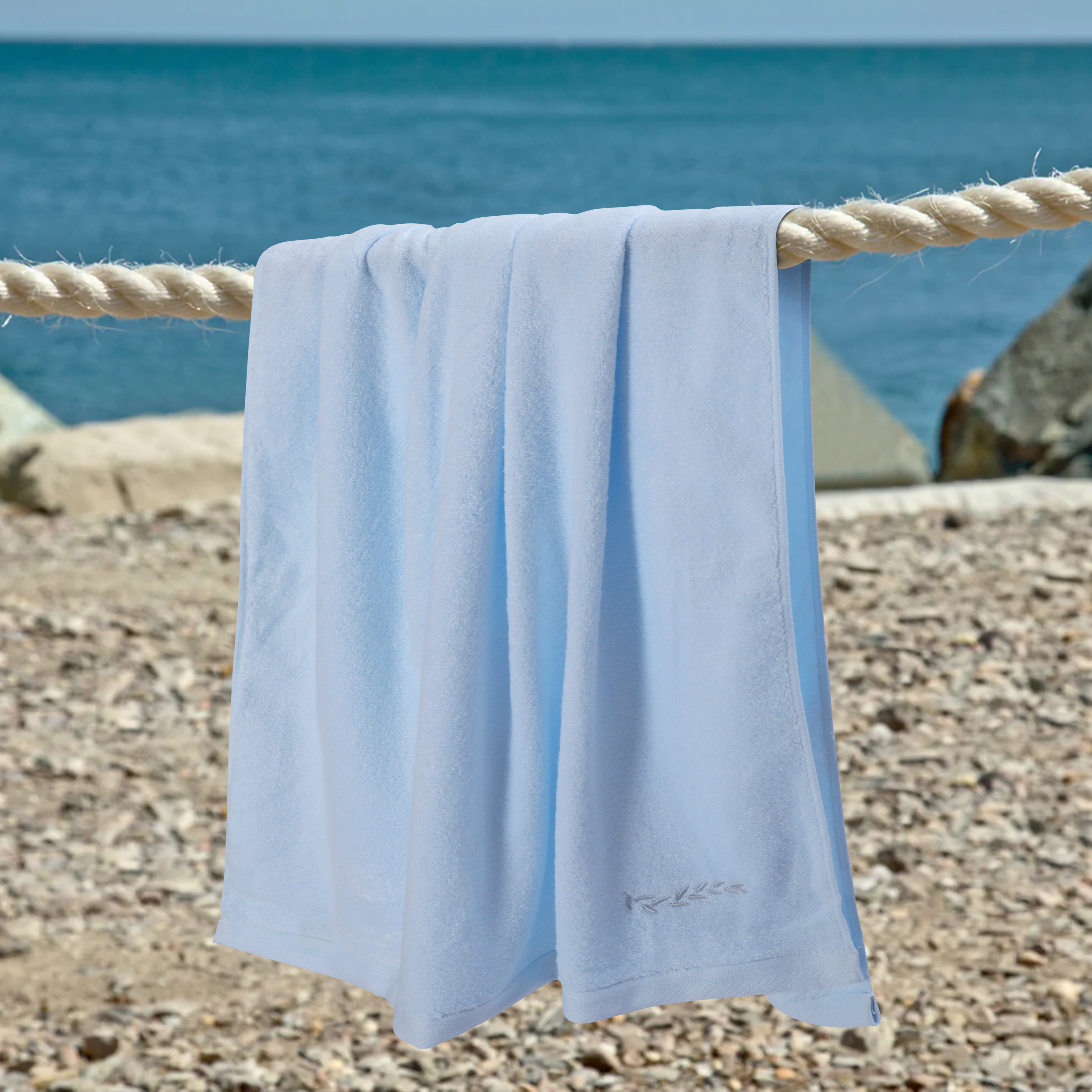 LuxeLoop BamBoo Light Green Towel