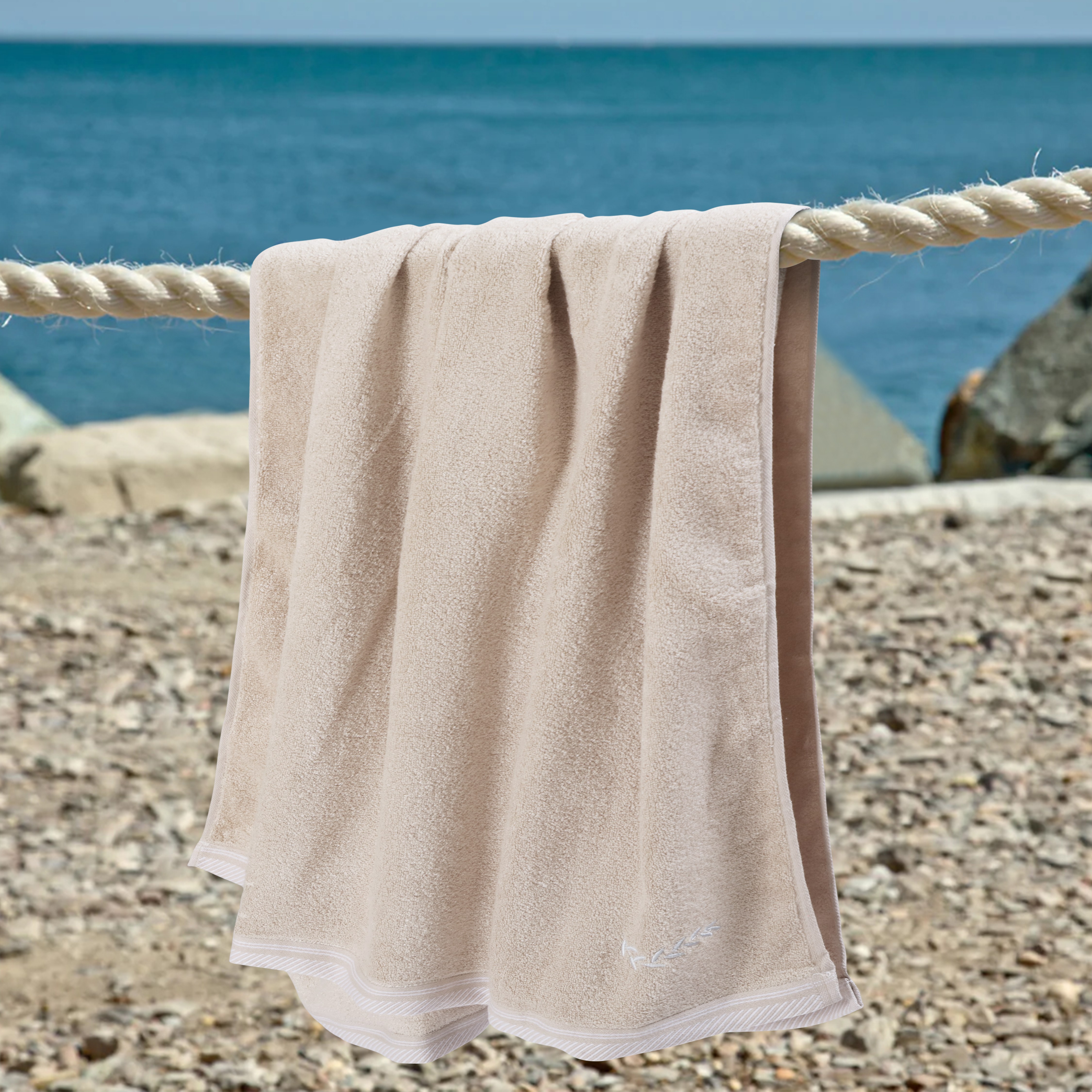 LuxeLoop BamBoo Beige Towel