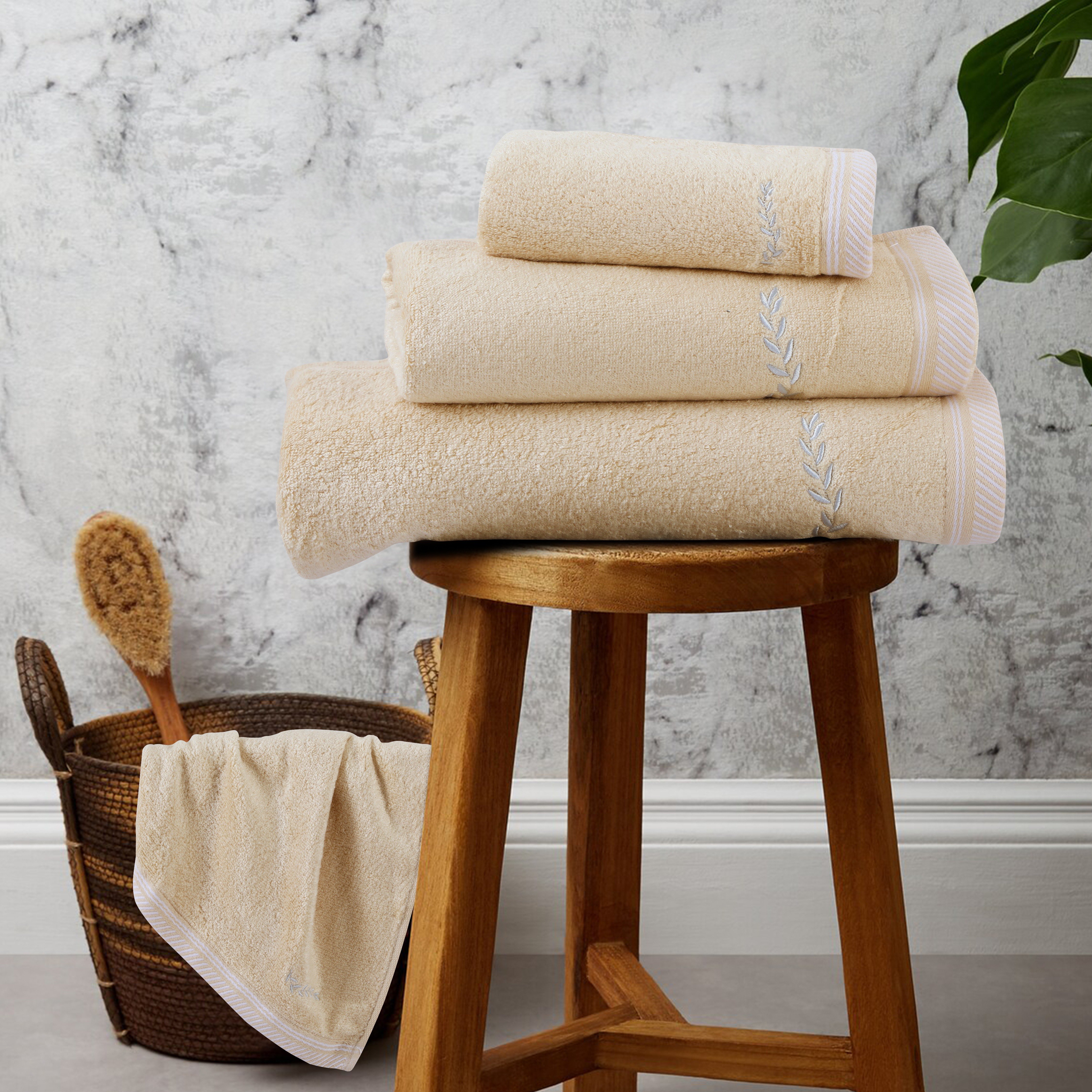 LuxeLoop BamBoo Peach Towel