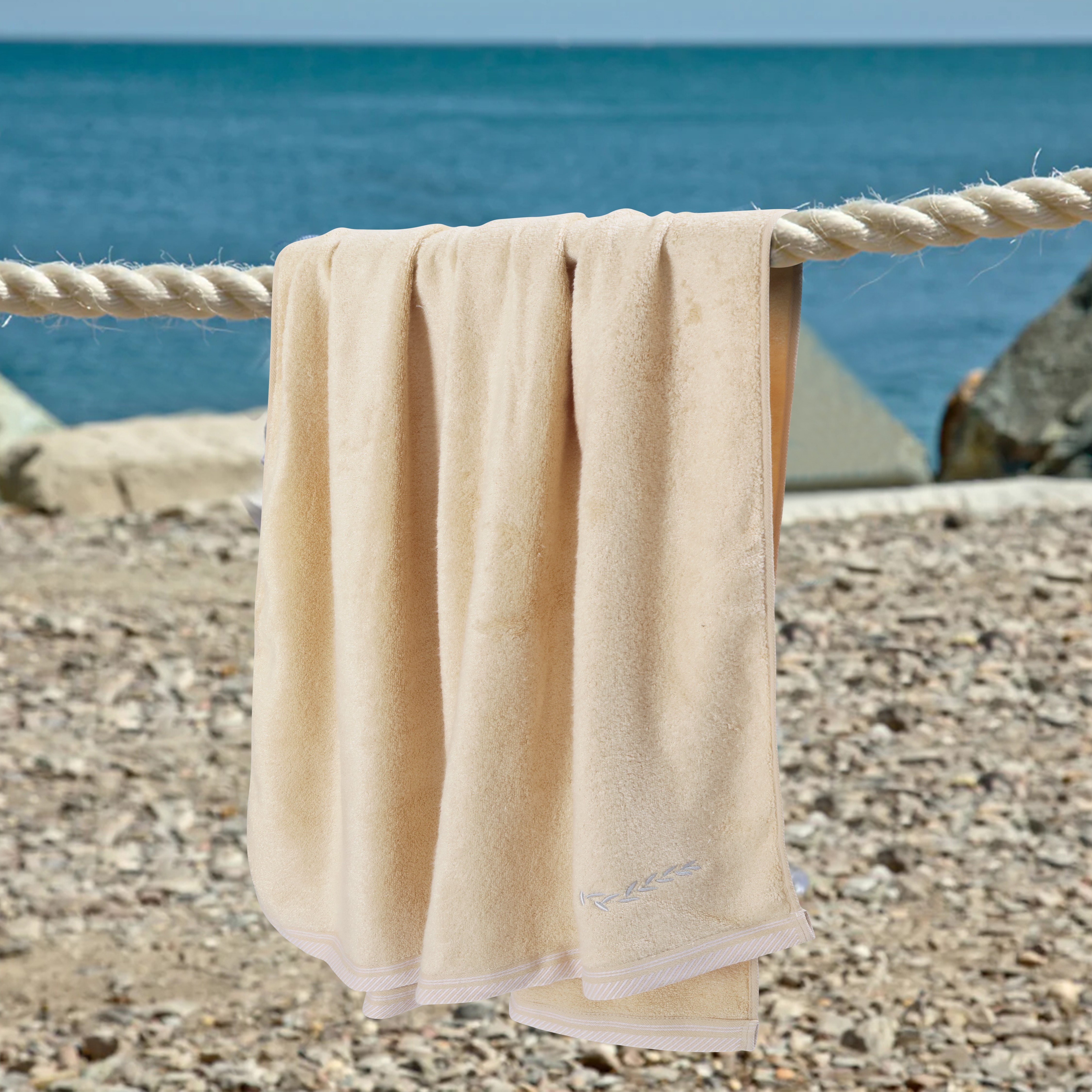 LuxeLoop BamBoo Peach Towel