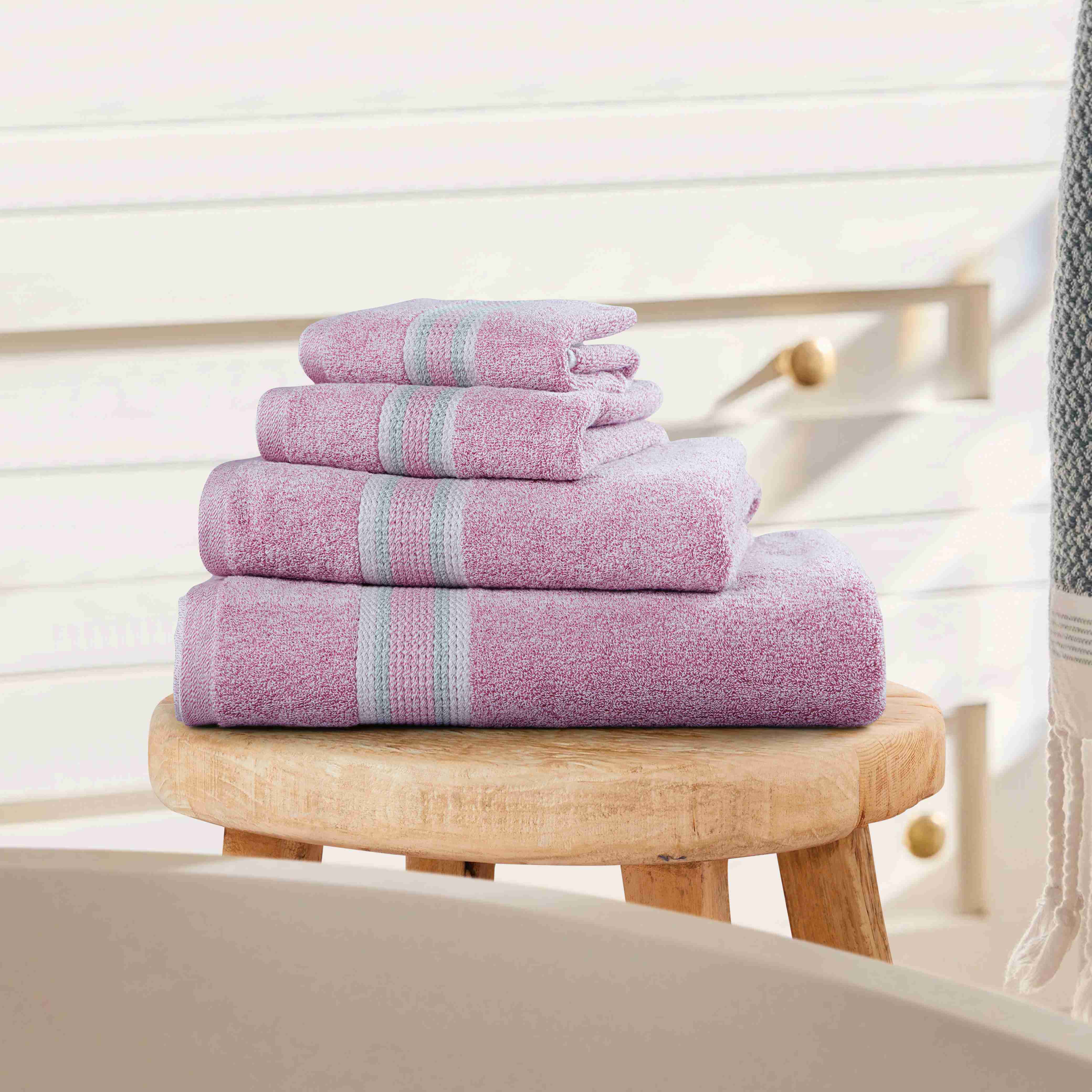 SnugsPun BamBoo Pink Towel