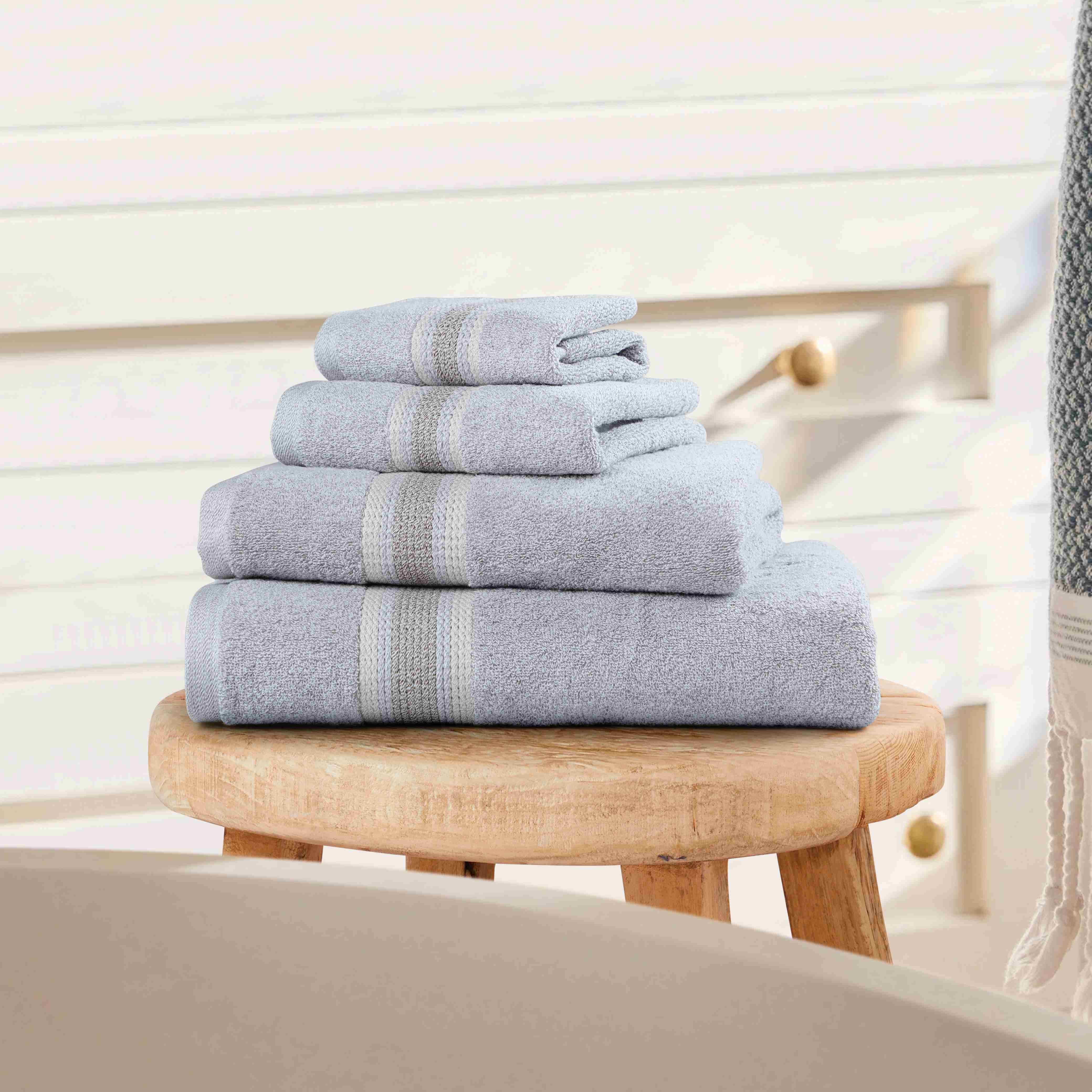 SnugsPun BamBoo Grey Towel