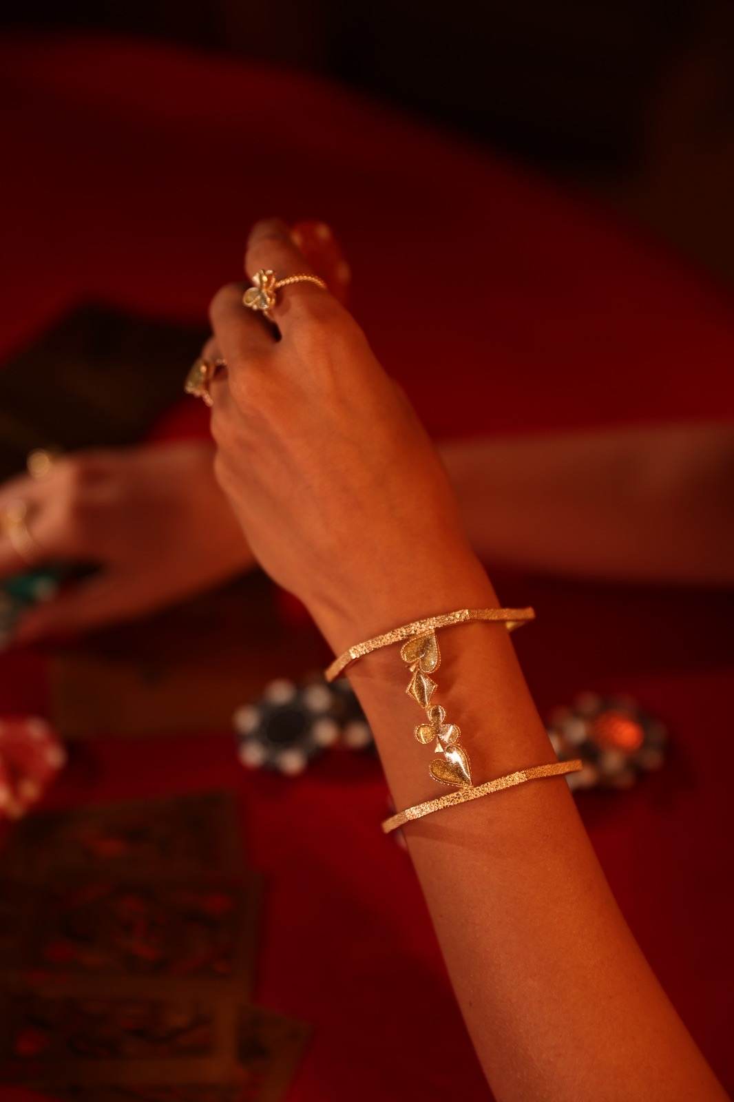 Gold Suits Hand Cuff