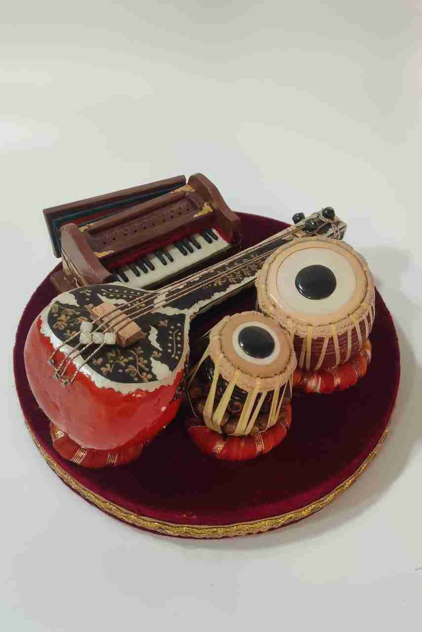 Miniature Musical Instrument - 8.5" Dia