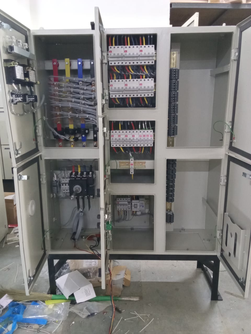 2204 (D'MAK Power Distribution Panel- D'MAK/2022-23/2204)