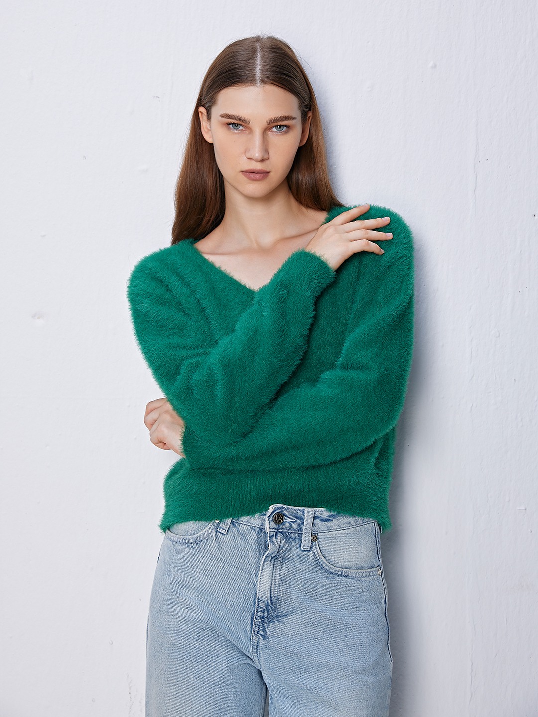 Green fur v neck sweater