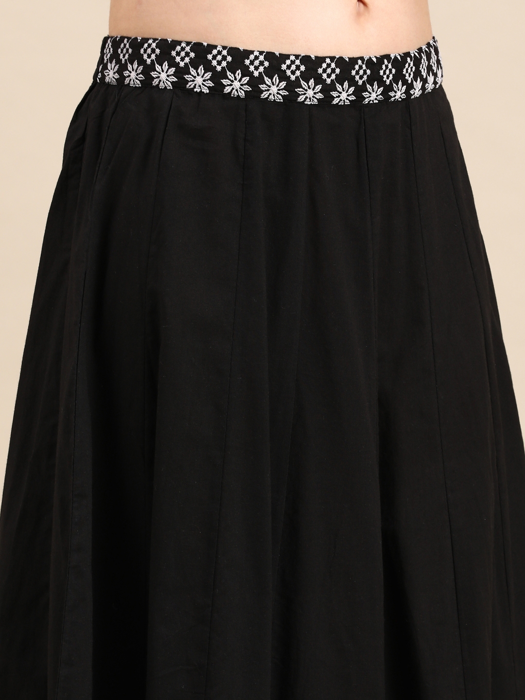 Showoff | SHOWOFF Women's Mandarin Collar Embroidered Black Kurta set 8
