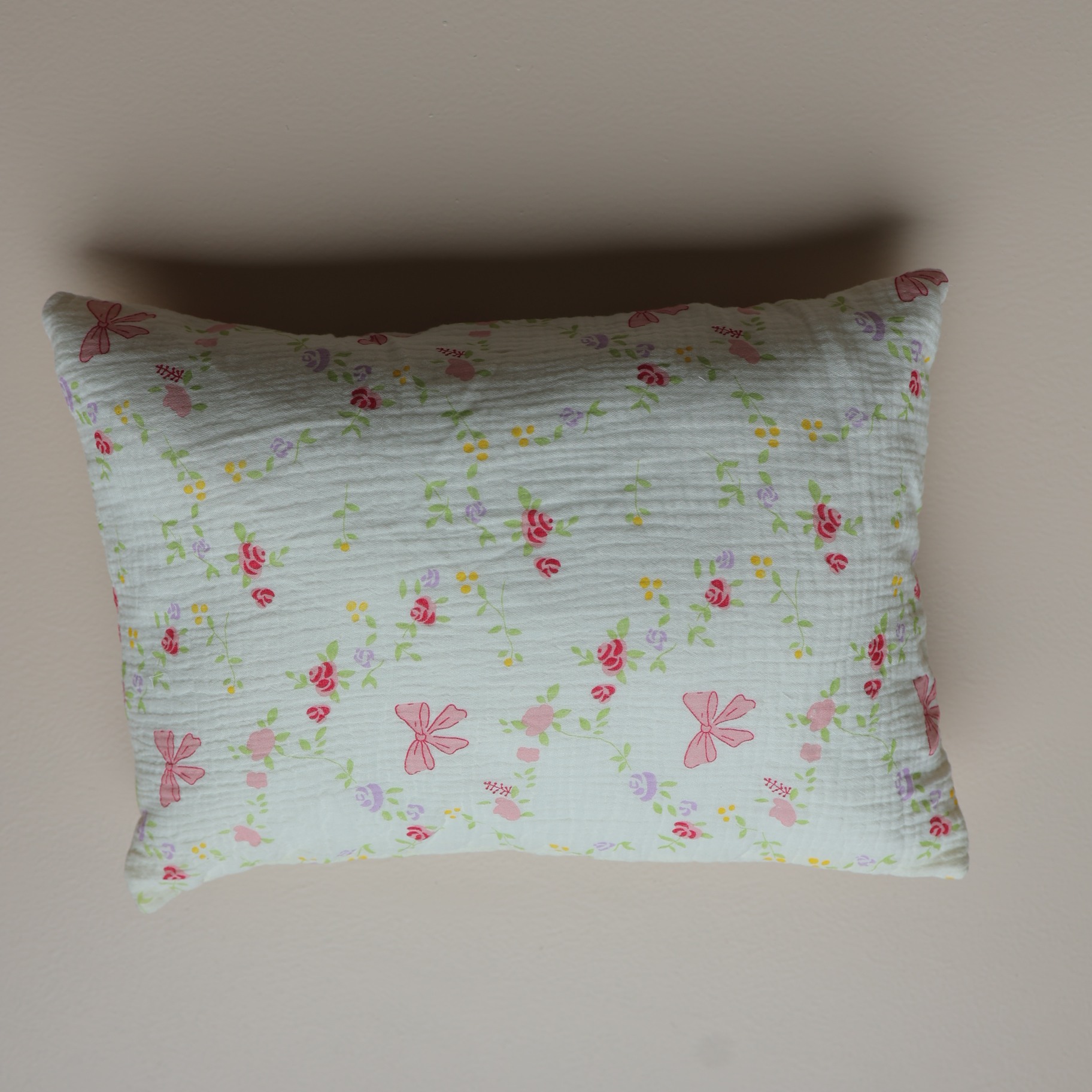 BowBloom Reversible Muslin Blanket & Pillow Set