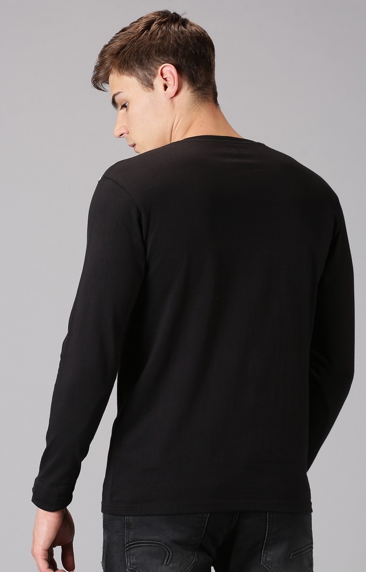 UrGear | UrGear Printed Men V-Neck Black T-Shirt 3