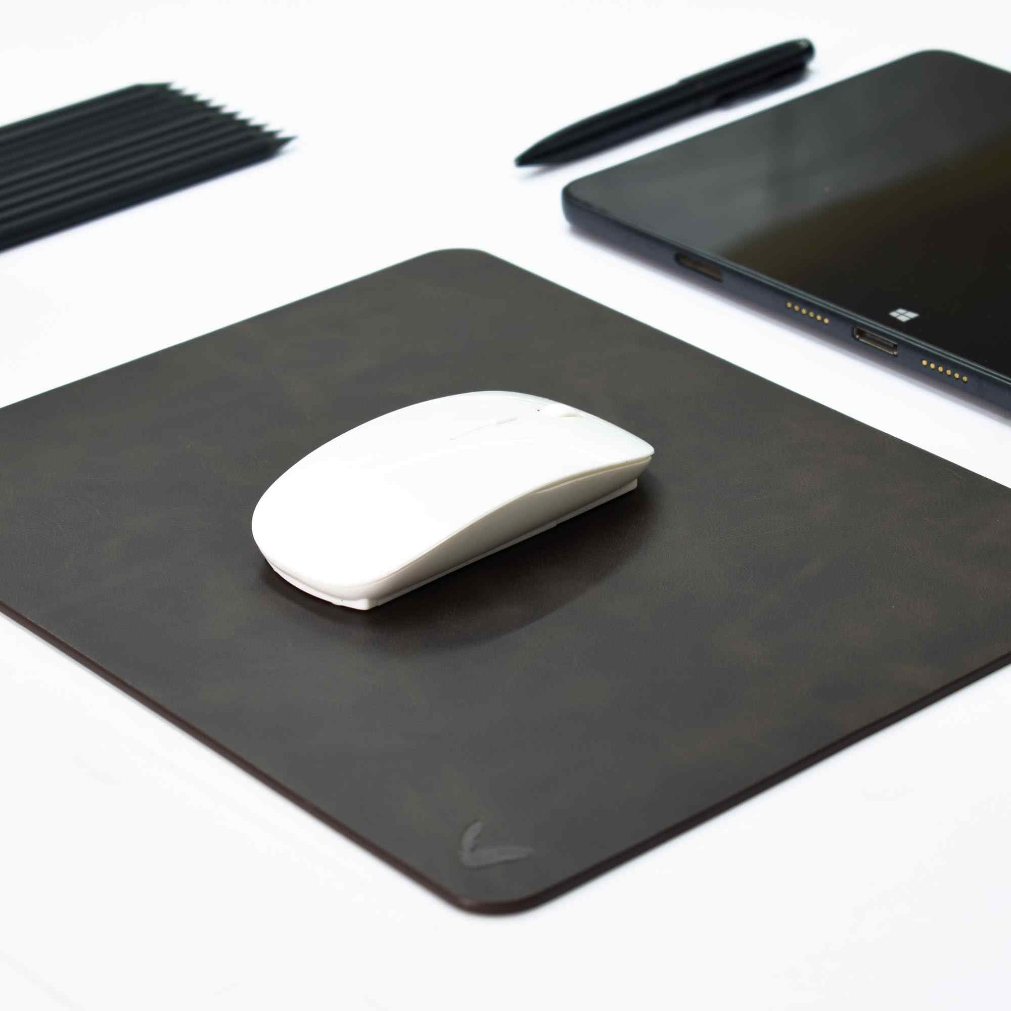 Rectangular Mouse Pad in Faux Leather | Creasing Free | High Precision | Reversible | Flexible | 11×9 Inches | Uniflex | Brown