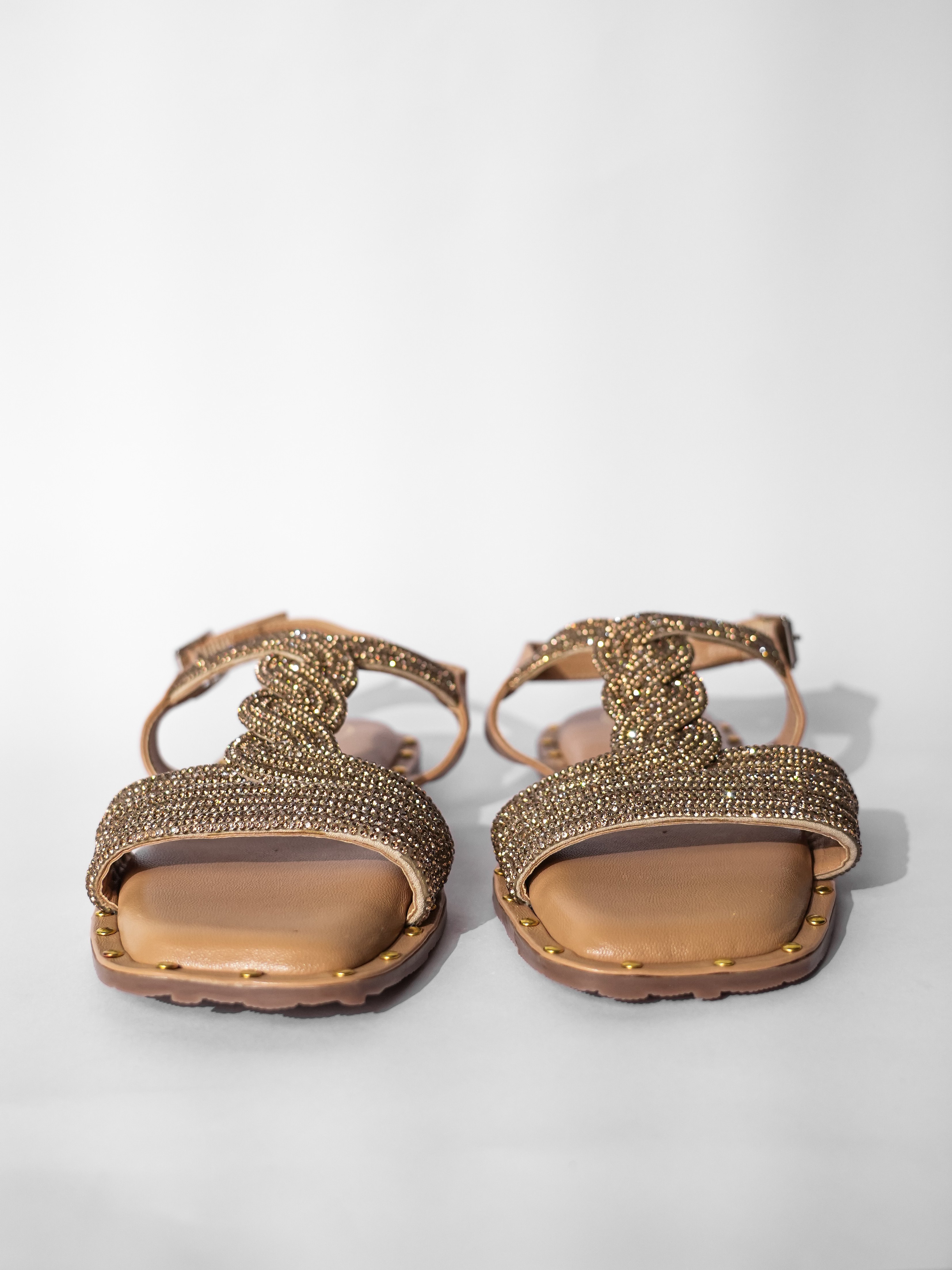 TWISTER STUDS FLATS