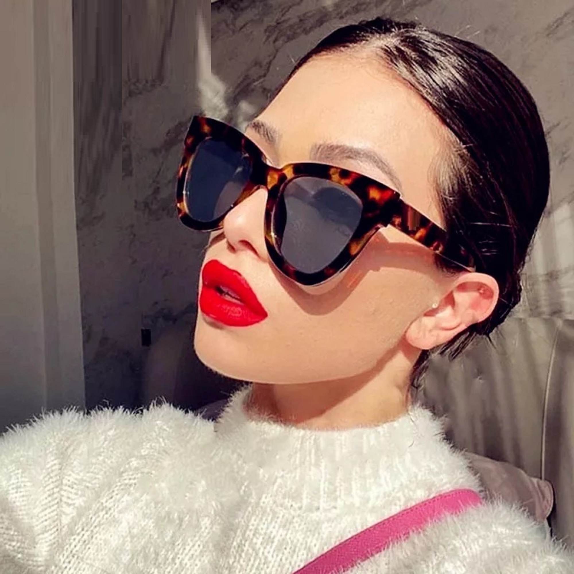 AUGEN By Visions India Retro Vintage Oversized Abstract Unisex Sunglasses UV400 Protected Large Size (DaBrown, 108) - Pack of 1