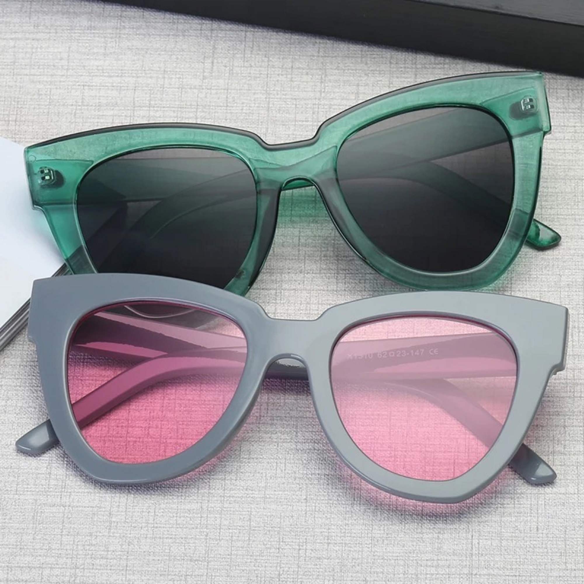 AUGEN By Visions India Retro Vintage Oversized Abstract Unisex Sunglasses UV400 Protected Large Size (Green, 108) - Pack of 1