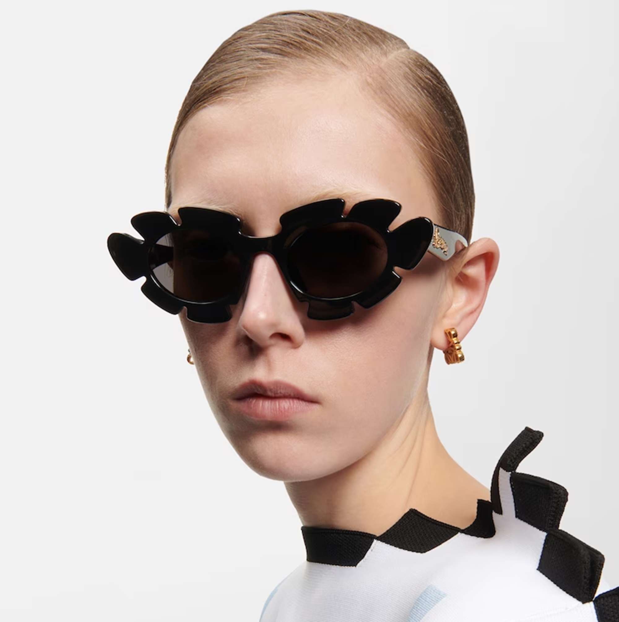 AUGEN Casual Oval Plastic Unisex Sunglasses UV 400 Protected Small Size (184-C8)
