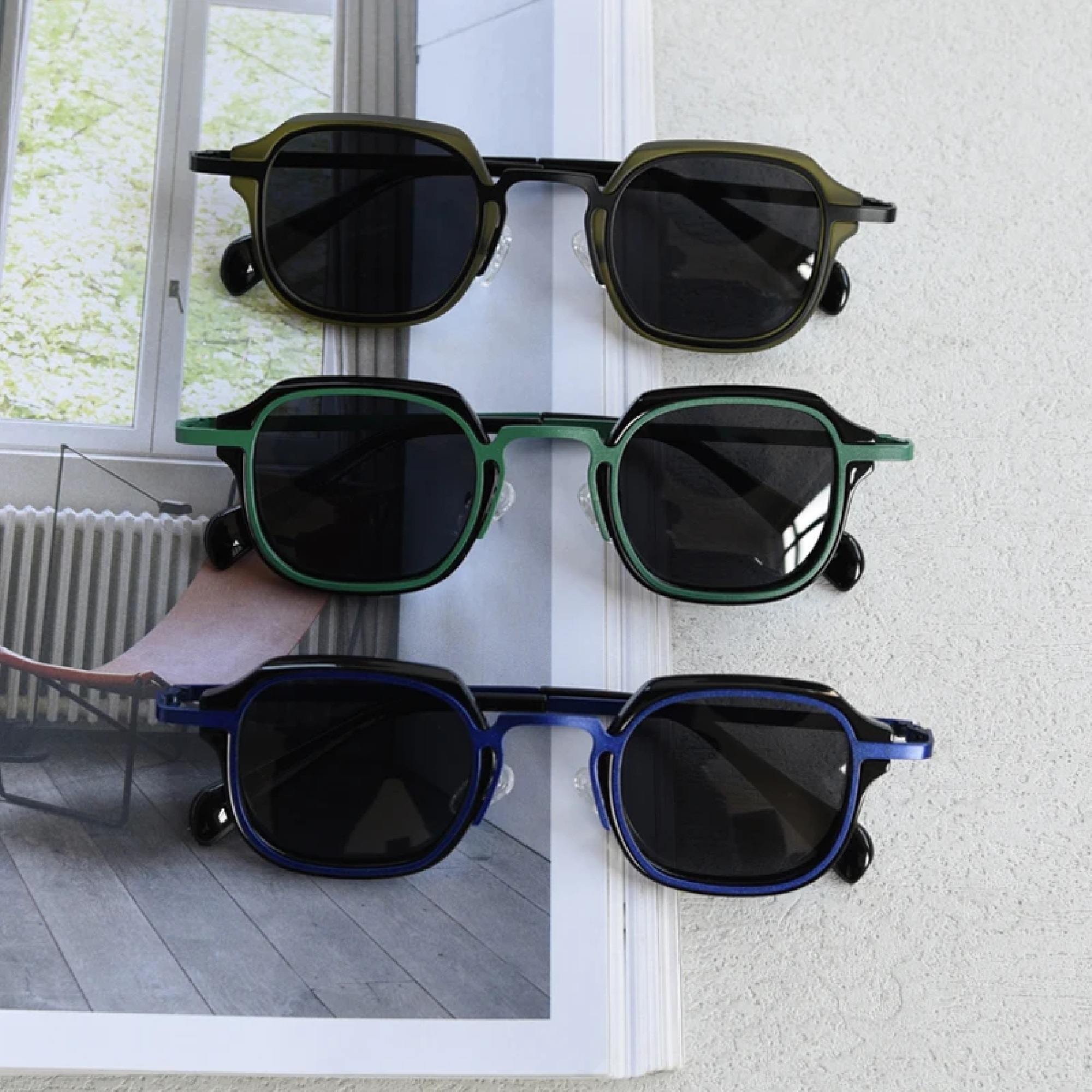 AUGEN Polarized Retro Square Sunglasses UV 400 Protected Unisex Small Size (224-C2)
