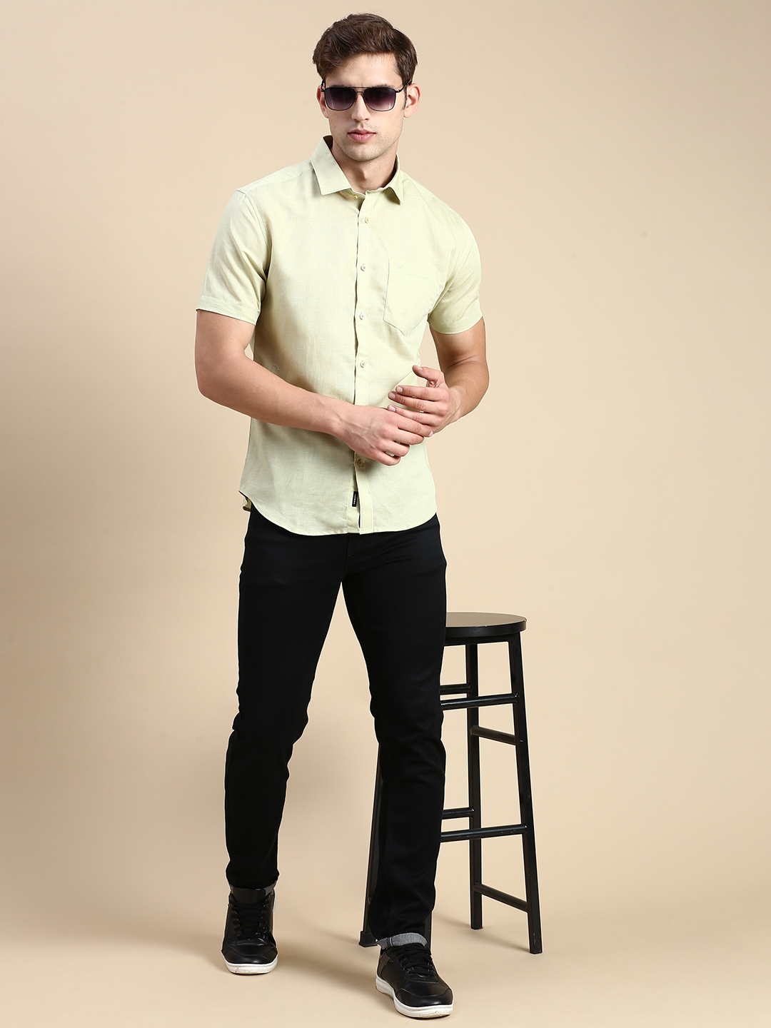 Showoff | SHOWOFF Men's Spread Collar Sea Green Slim Fit Solid Shirt 4