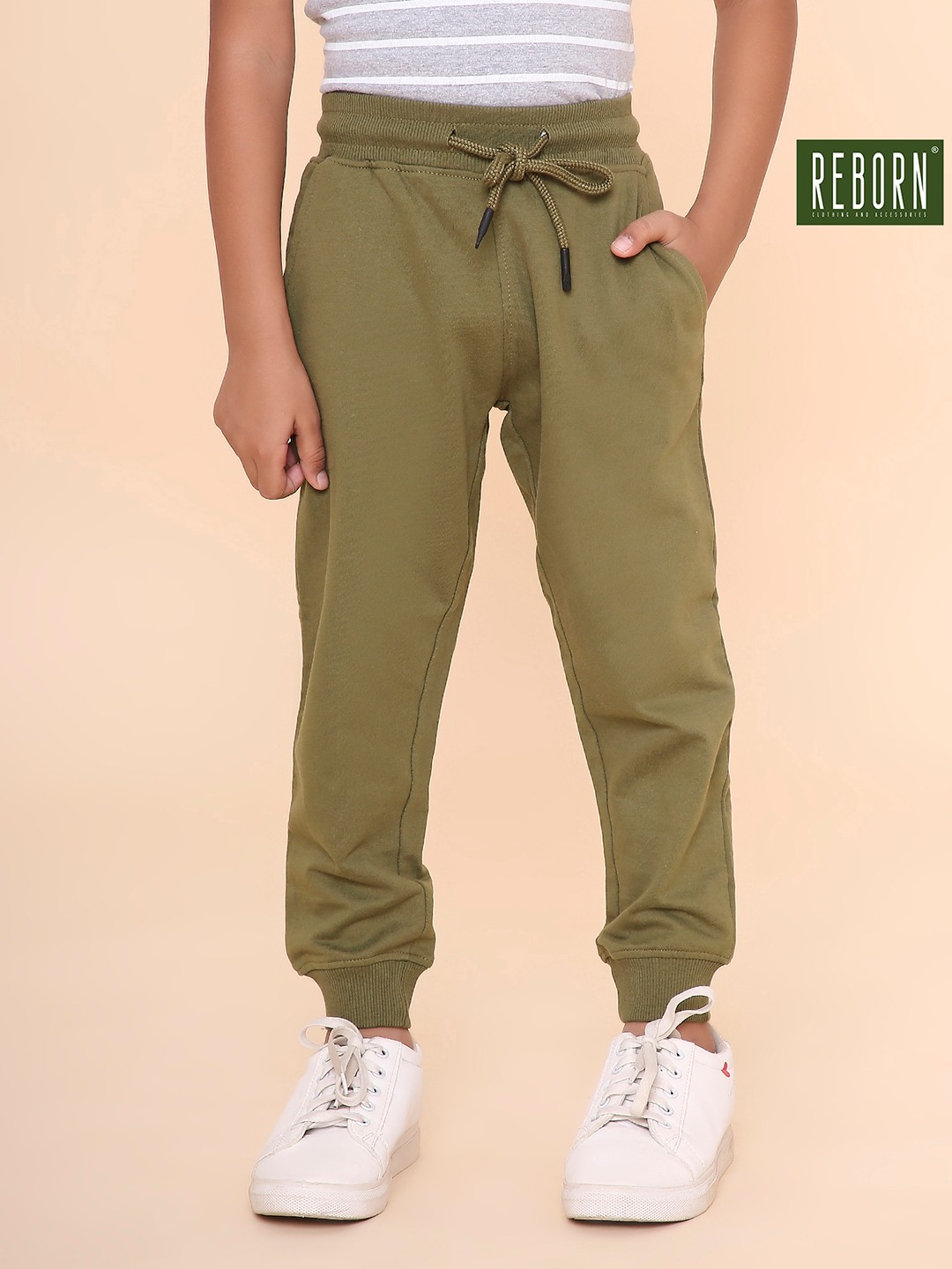 Boys Solid Sweatpant-Olive