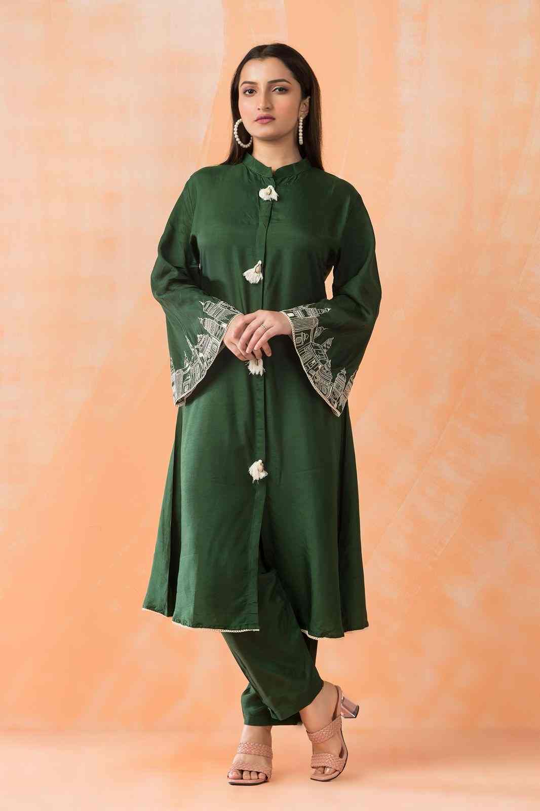 Green  Silk Kurta Set with Architectural Embroidery