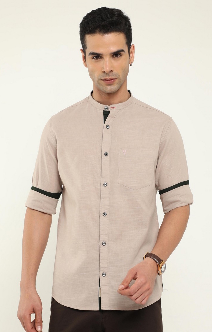 VUDU | Men's Beige Solid Casual Shirt