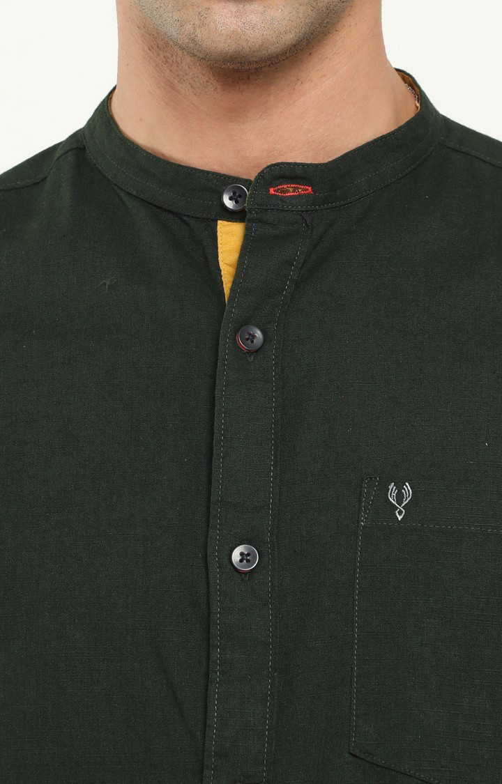 Men's Green Solid Casual Shirt