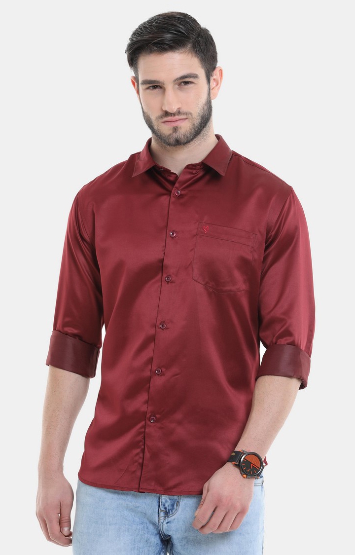 VUDU | Men's Maroon Solid Casual Shirt