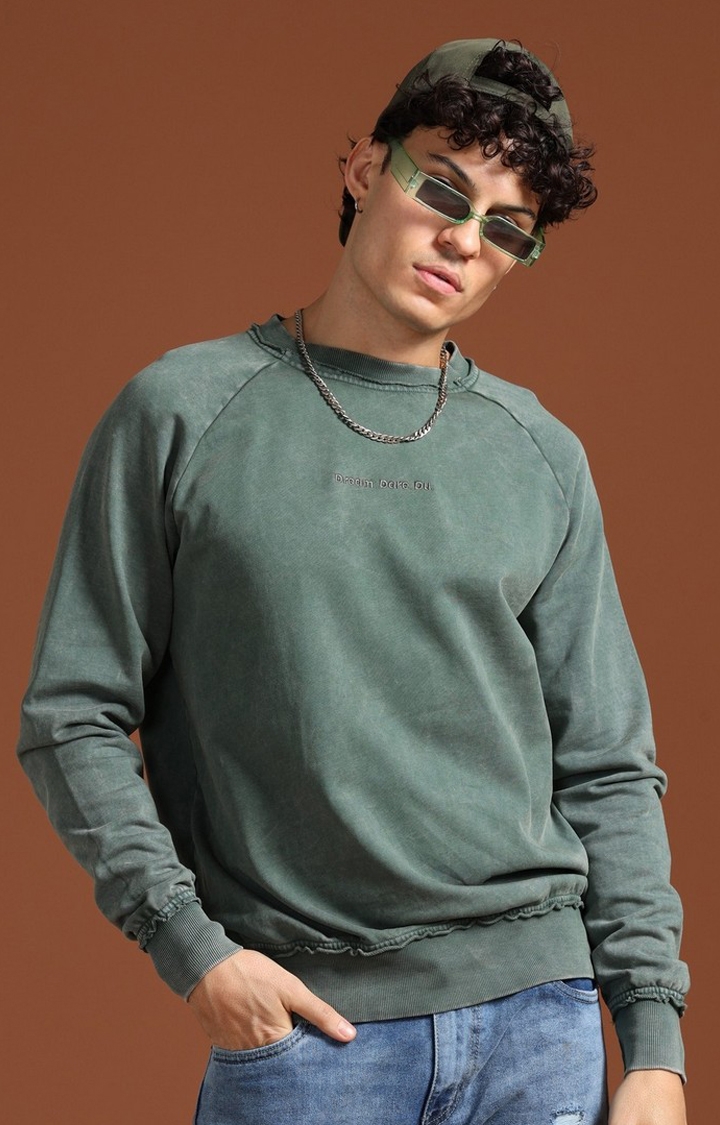 VUDU | Men's Green Solid SweatShirt