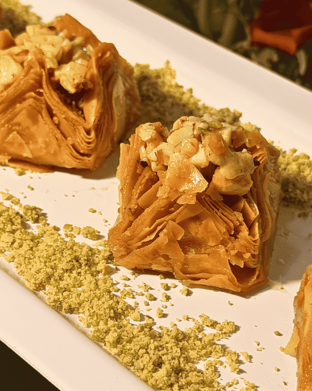 Premium Mix Nut Pyramid Baklava