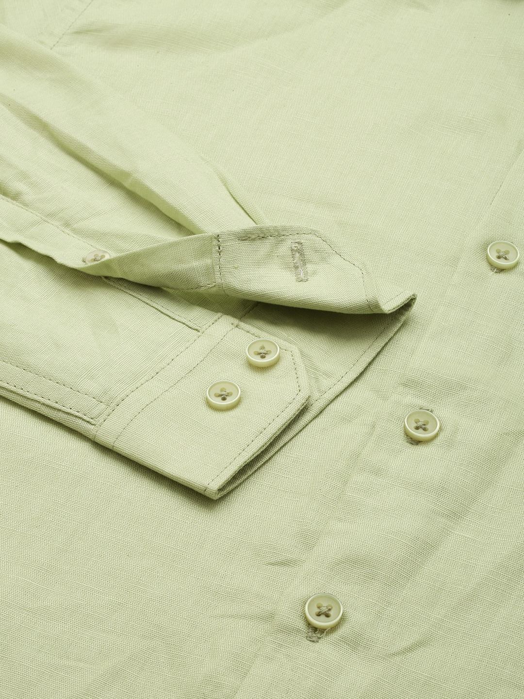 SHOWOFF Men Green Solid Spread Collar Full Sleeves Casual Shirt