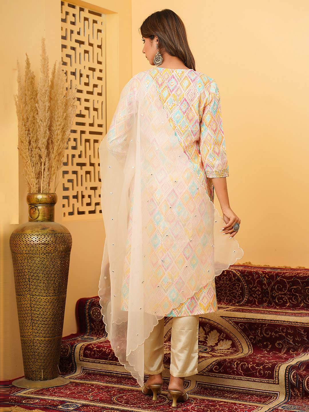MUSLIN EMBROIDERED KURTA PANT WITH DUPATTA