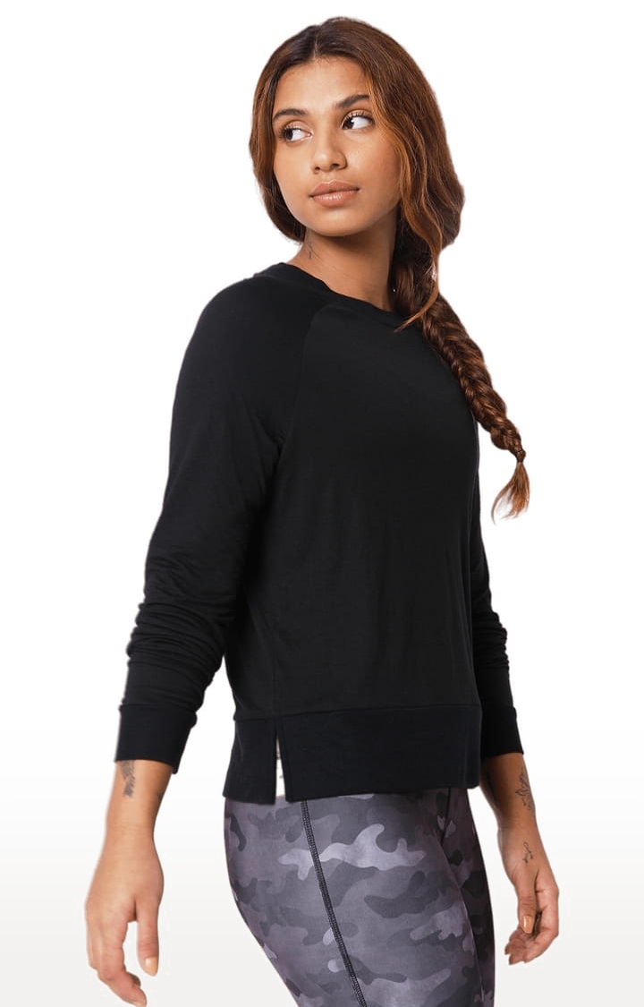 SilverTraq | Women's Black Viscose Solid Activewear T-Shirt 1