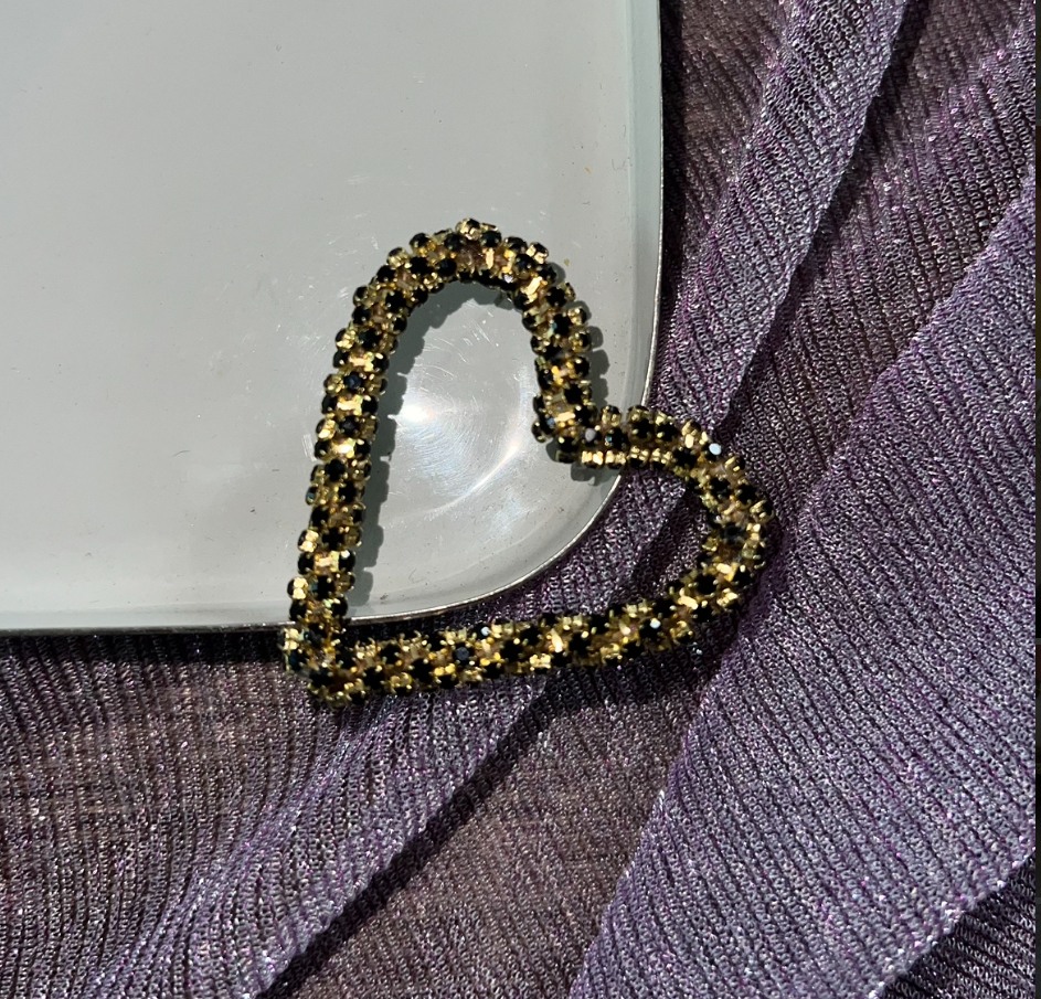 DARING SWEETHEARTS GOLD AND SILVER