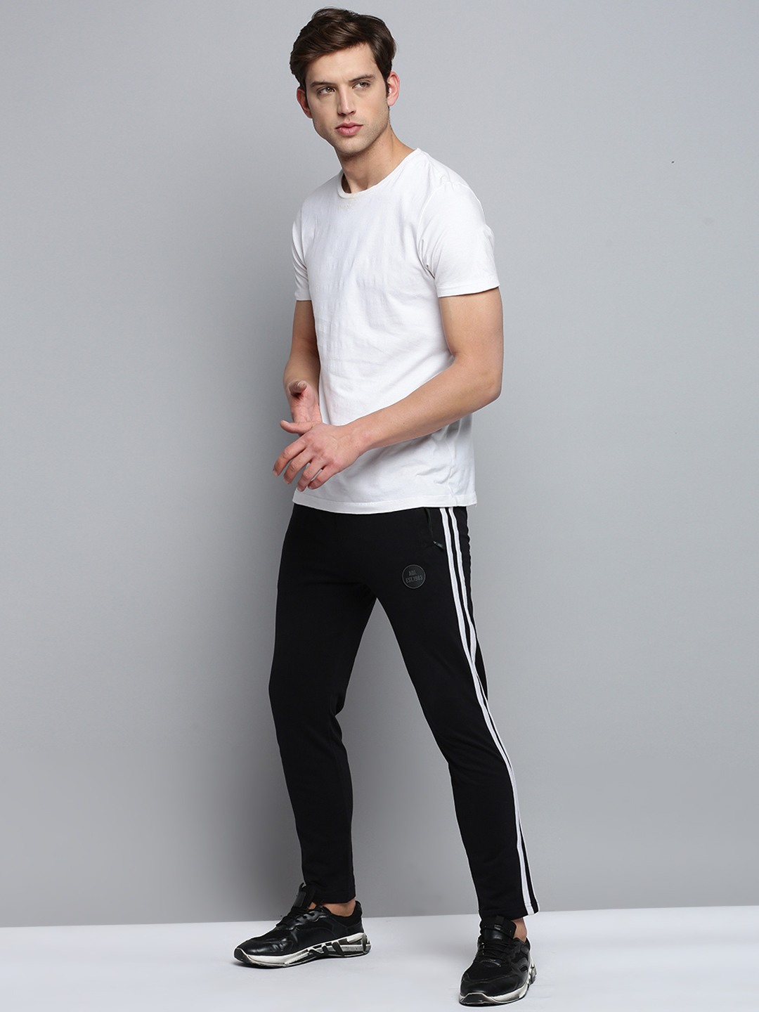 SHOWOFF Men's Solid Black Relaxed Fit Regular Track Pant
