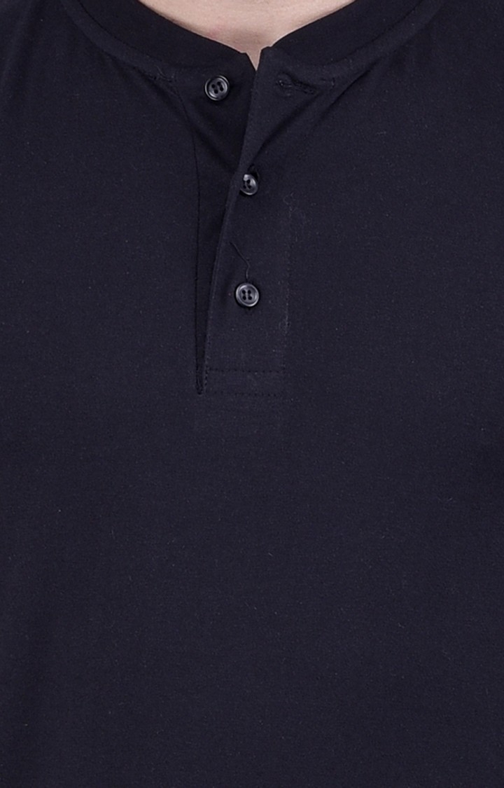 Weardo | Men's Black Cotton Solid Regular T-Shirts 4