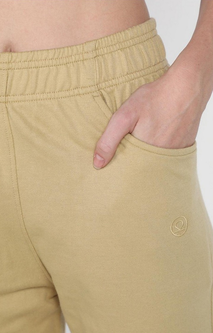 Women's Beige Solid Cotton Trackpant