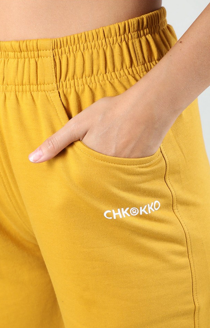 Women's Mustard Solid Cotton Trackpant