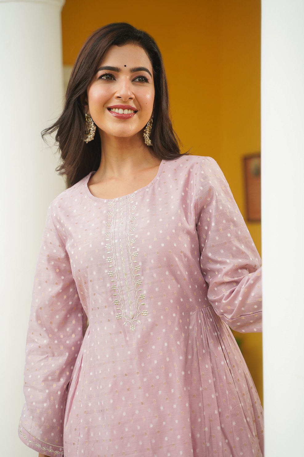 CHANDERI GOLD BUTI PRINT KURTA & PANT