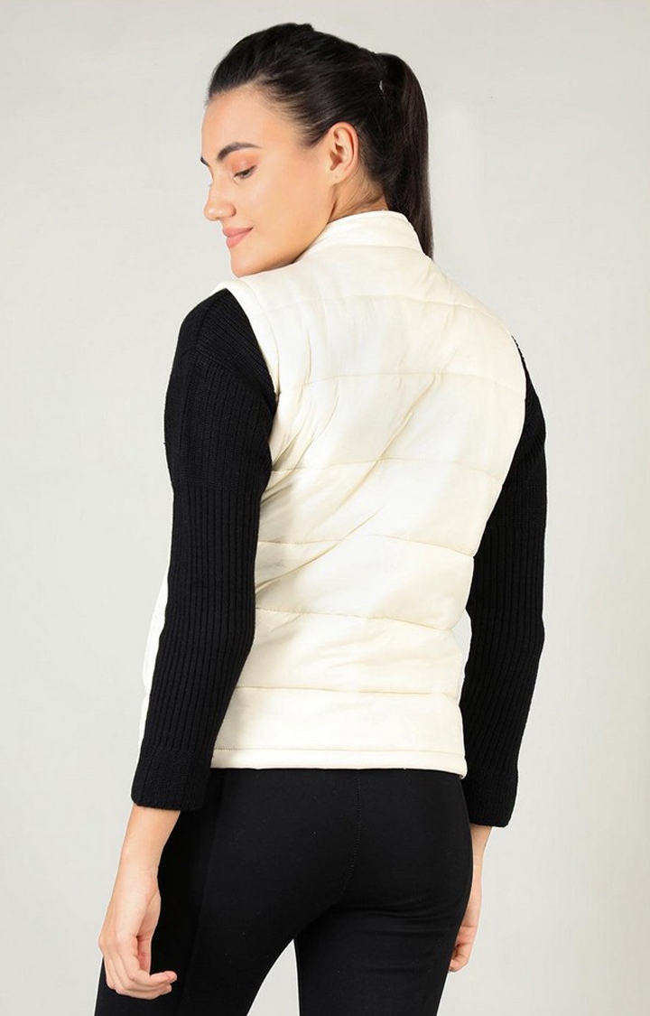 Women's White Solid Polyester Gilet