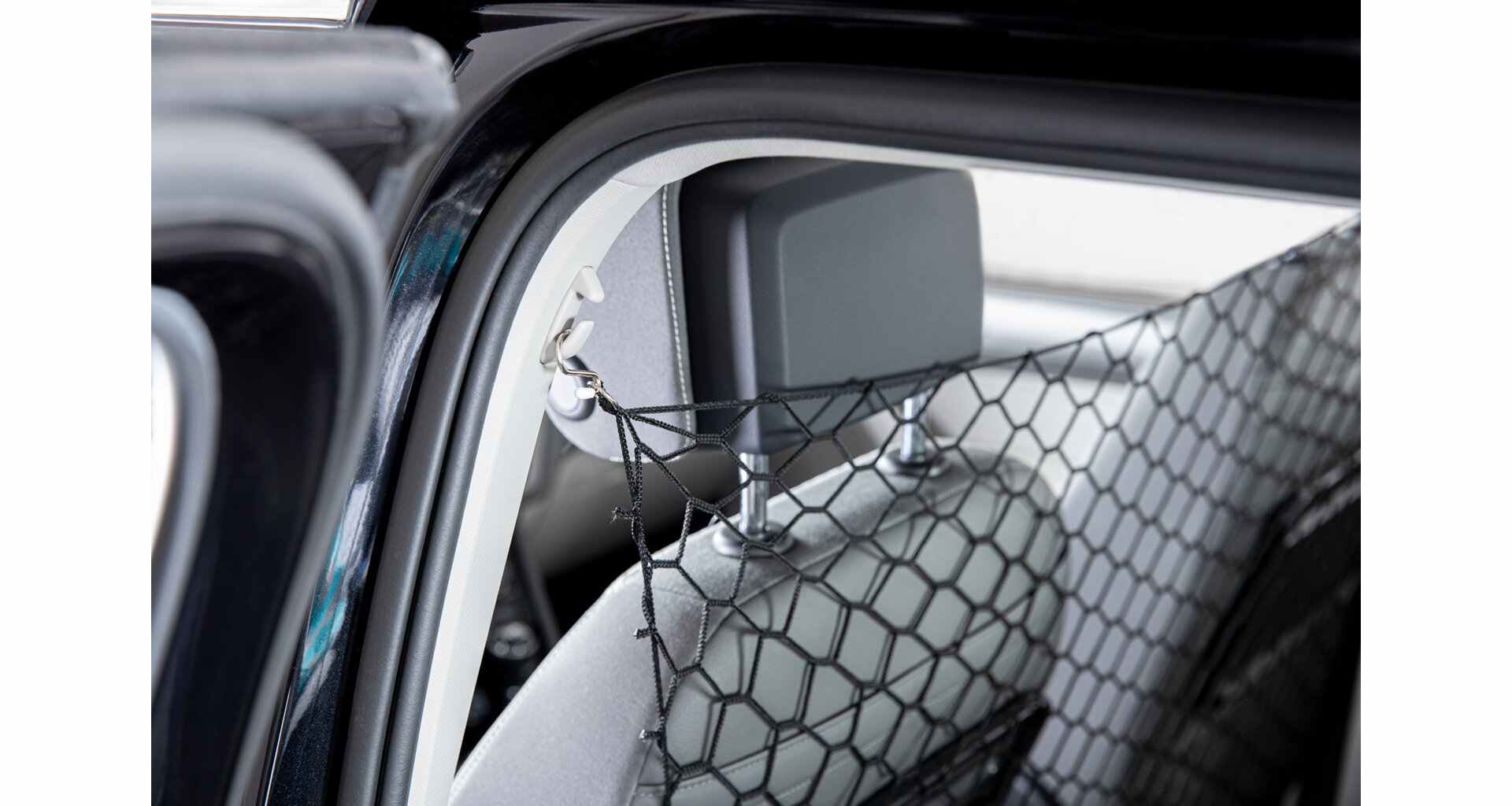 Trixie Car Net for Dog, 120 × 100 cm (Black)