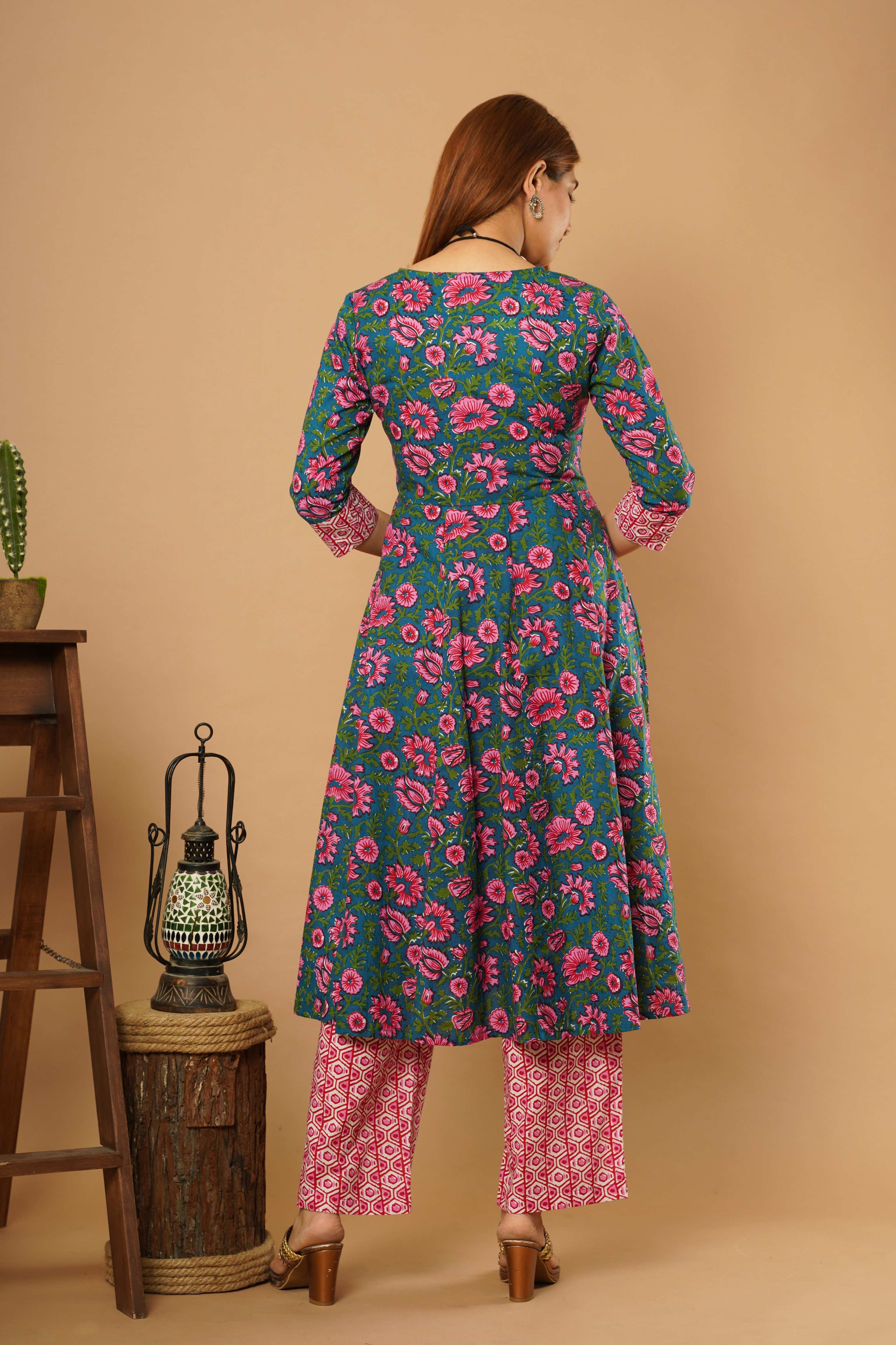 ANGRAKHA PRINTED KURTA SET WITH MULMUL DUPATTA