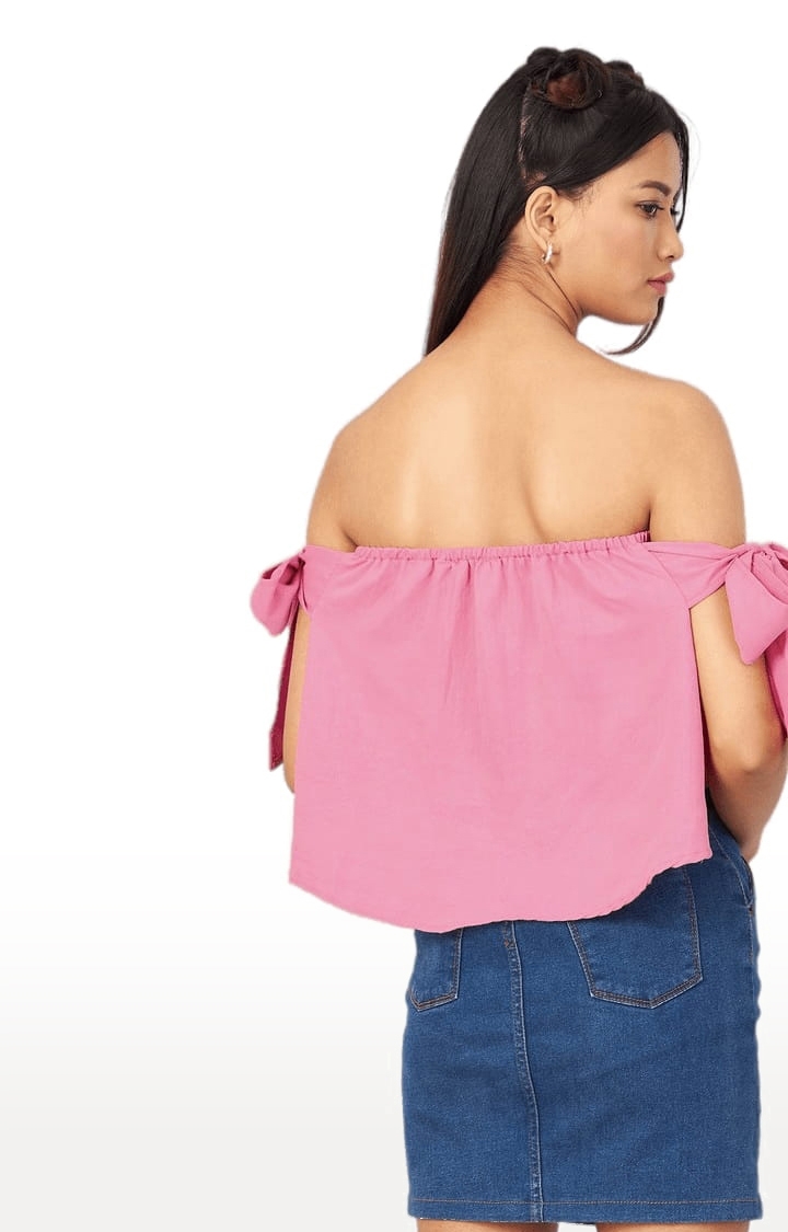 Women's Pink Crepe Solid Off Shoulder Top