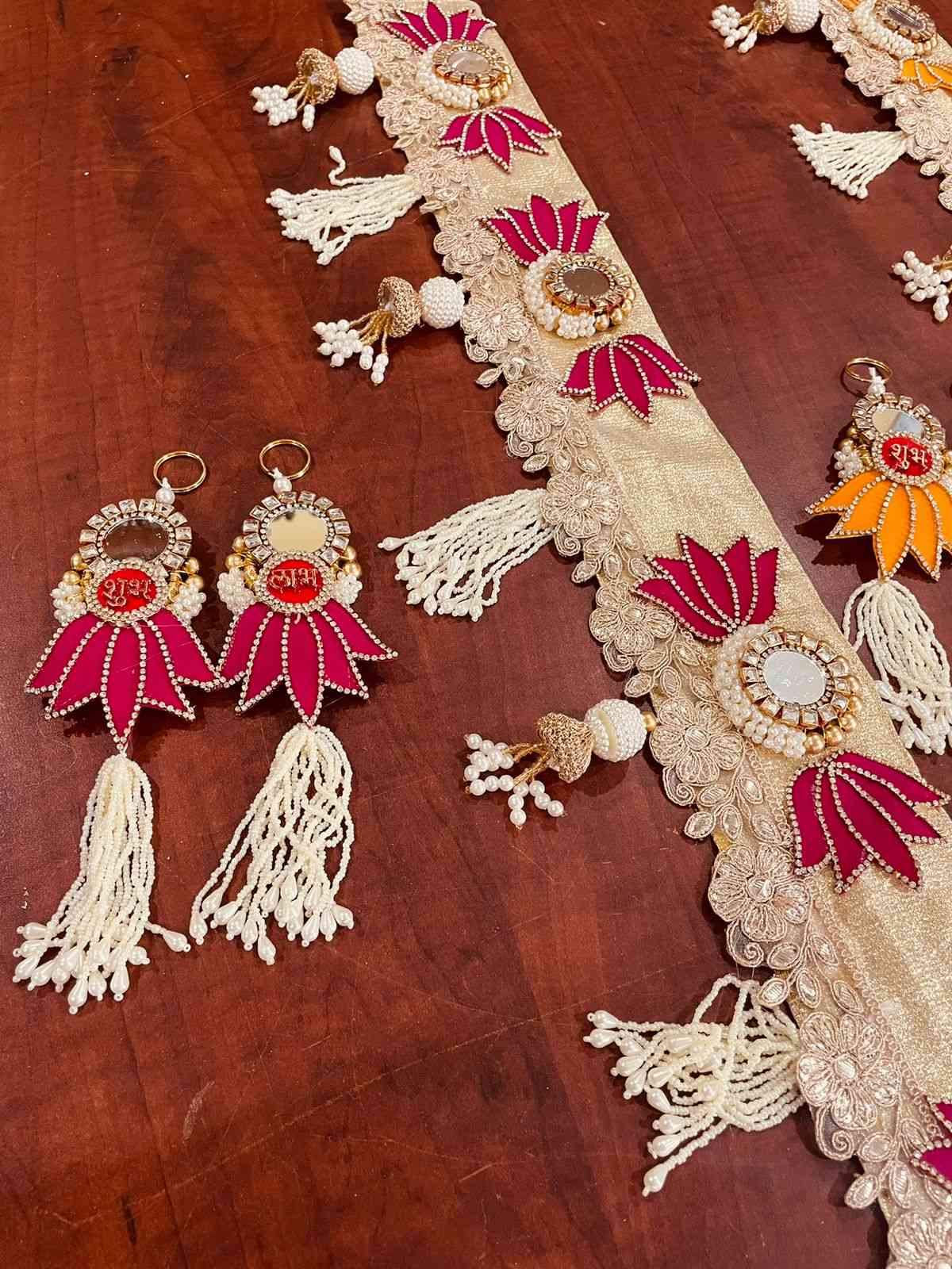 Lotus Bandarwal with hanging