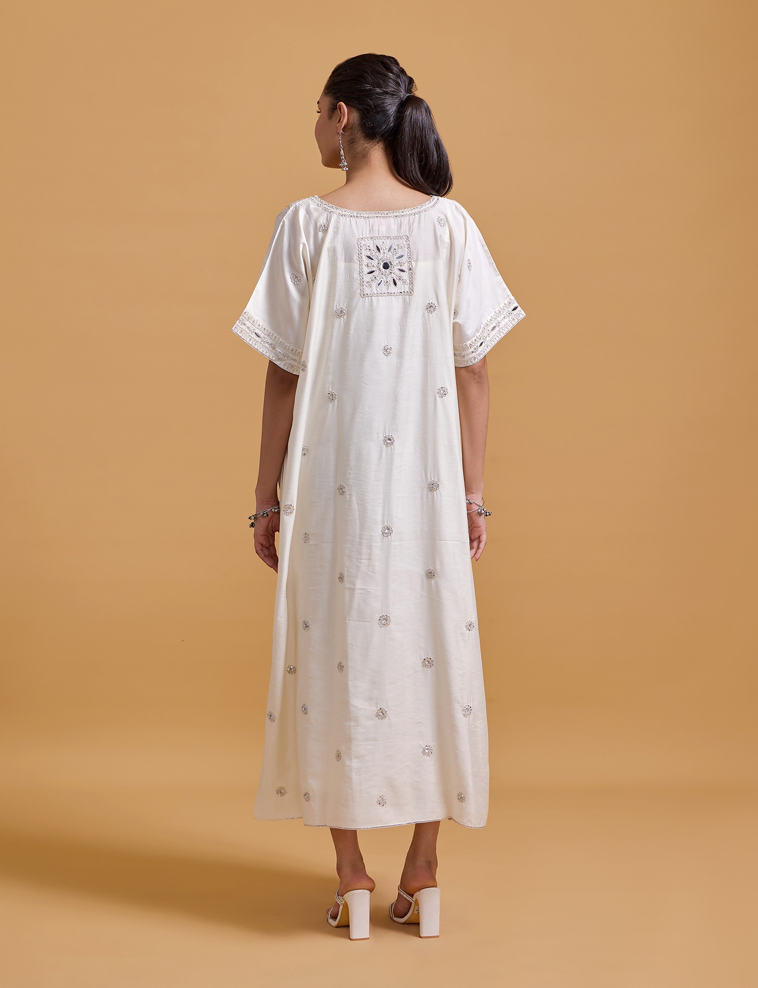 Zeenat Offwhite Kaftan