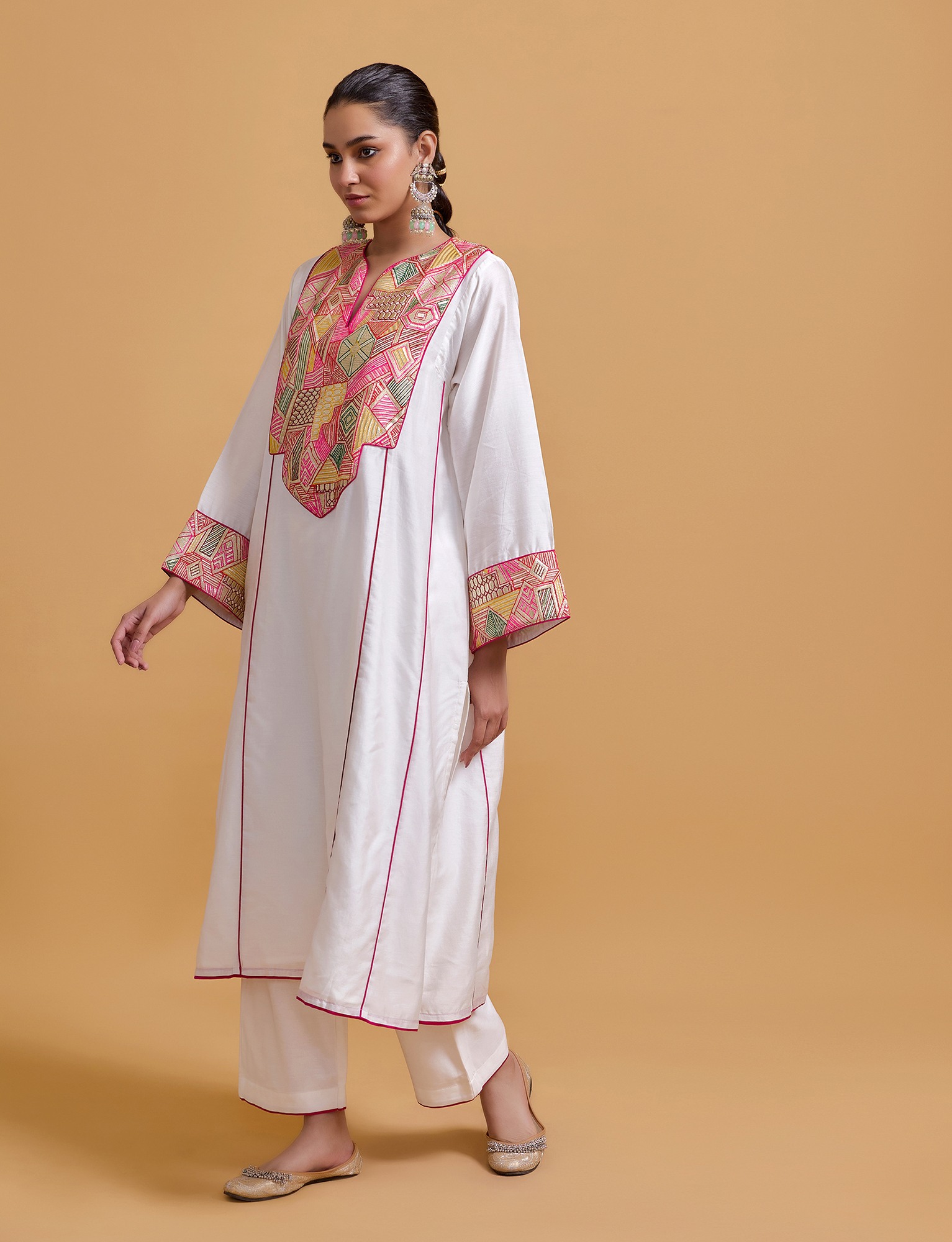 Mithai Offwhite Kali Kurta Set