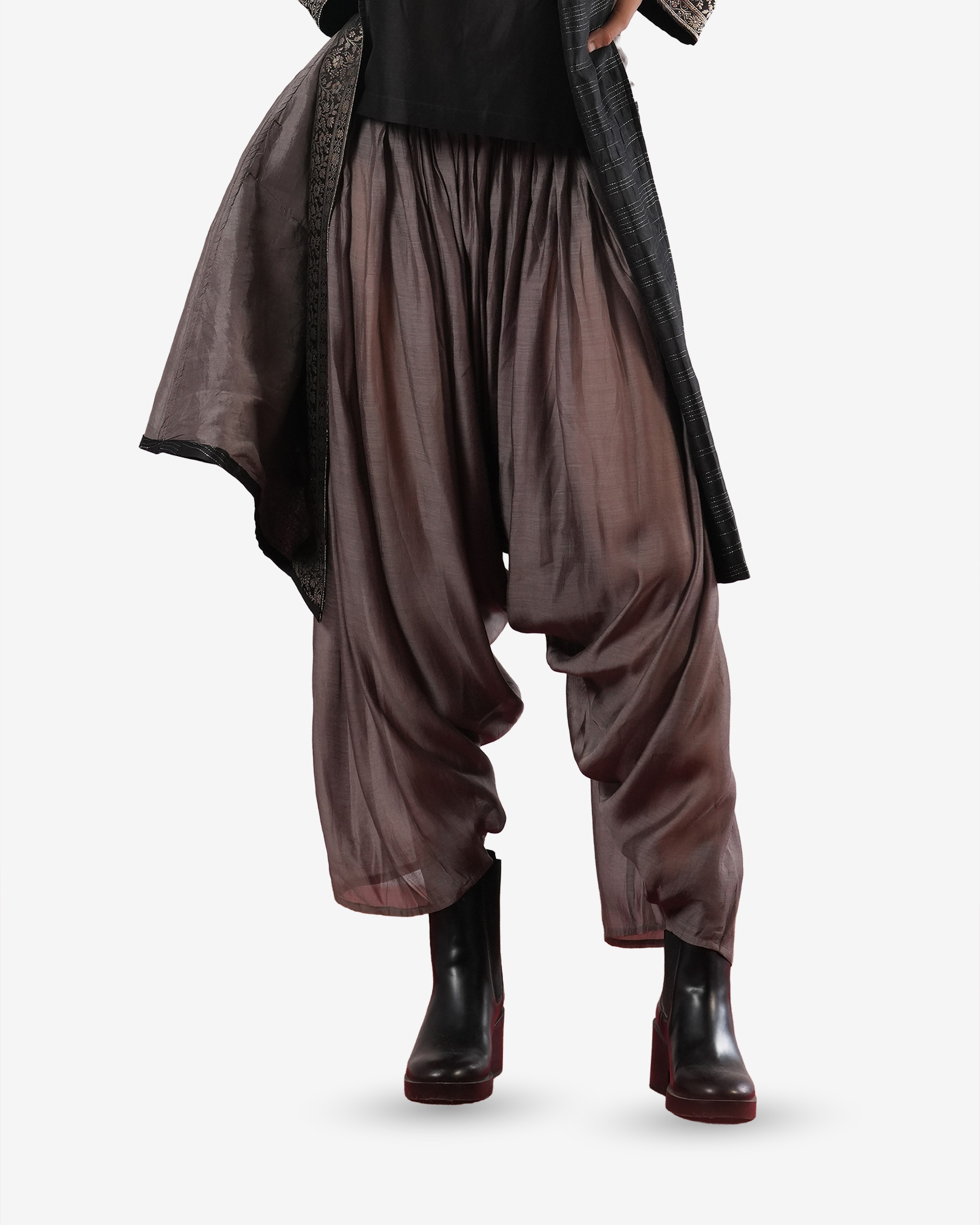 Quotient Relaxed Pant