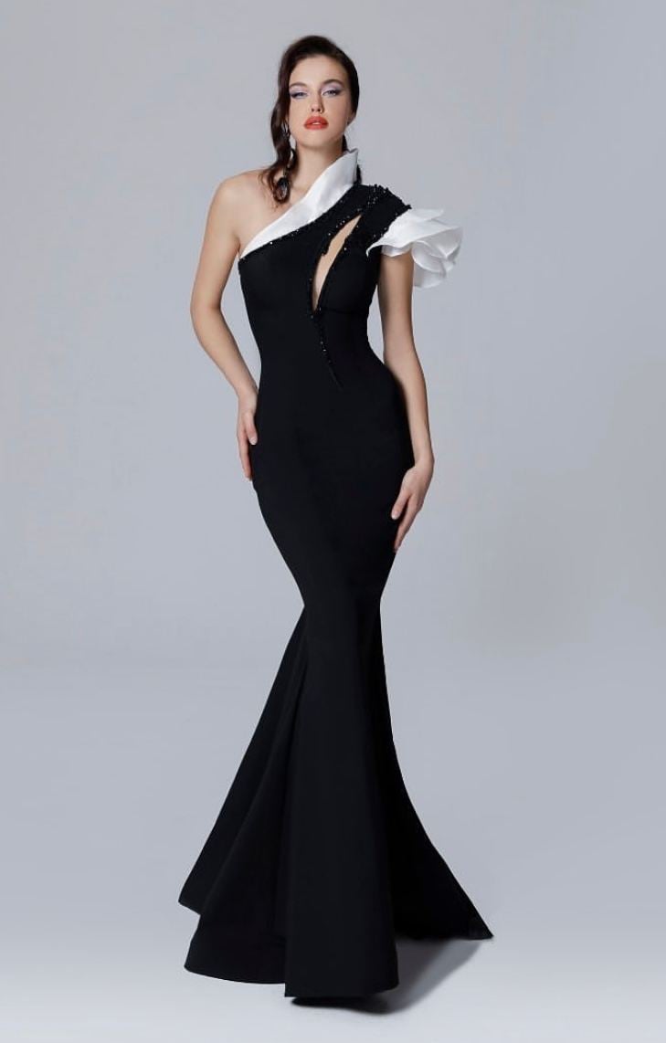 Shehnaaz Gill in Black off shoulder mermaid gown